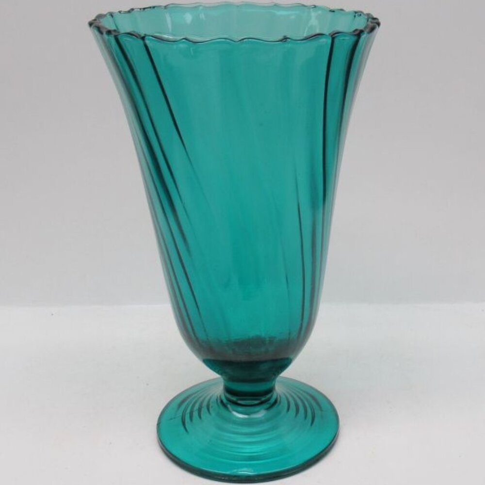 Jeannette Depression Glass SWIRL 8 1/4 Inch High Footed Flower Vase